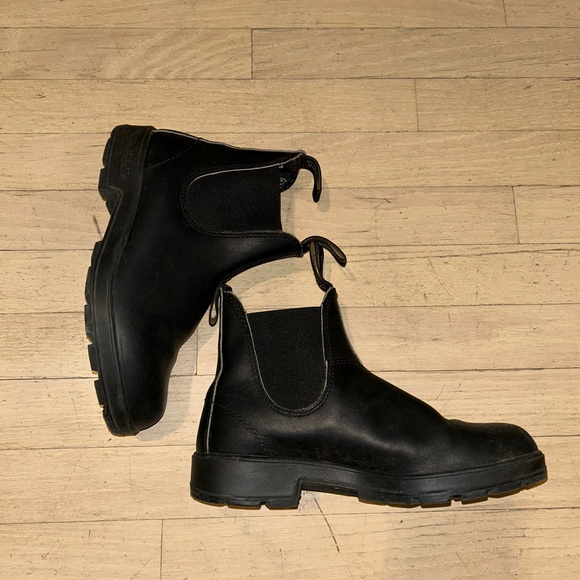 #558
WOMEN'S CLASSICS
CHELSEA BOOTS - BLACK - Picture 2 of 7